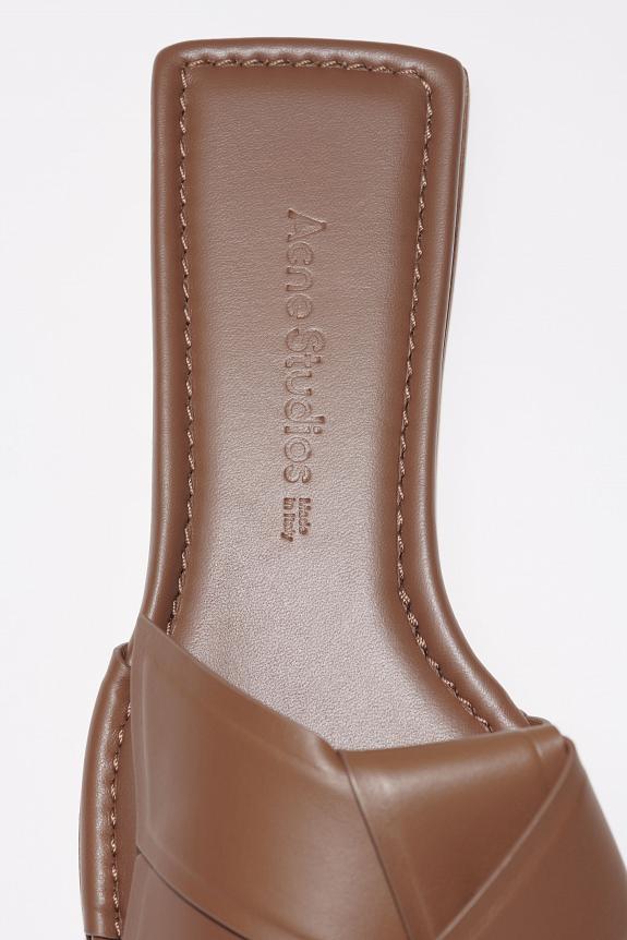 Acne Studios Musubi Leather Sandal Camel Brown FN-WN-SHOE000702-3