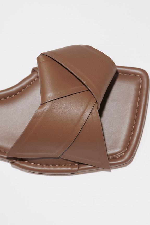 Acne Studios Musubi Leather Sandal Camel Brown FN-WN-SHOE000702-2