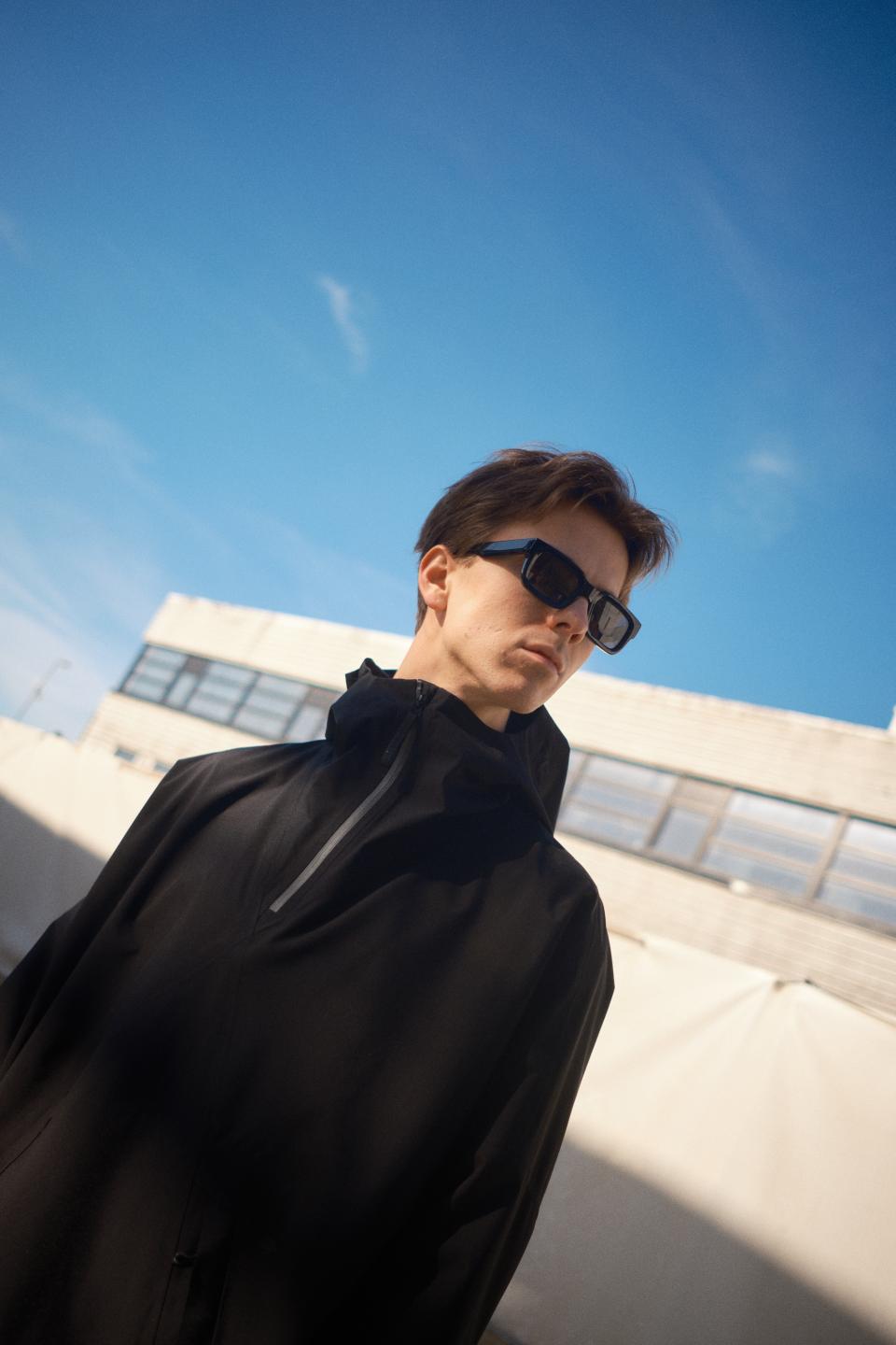 Blæst Aalesund Poncho Black