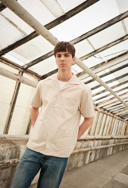 Drôle de Monsieur La Chemise Carreaux Beige