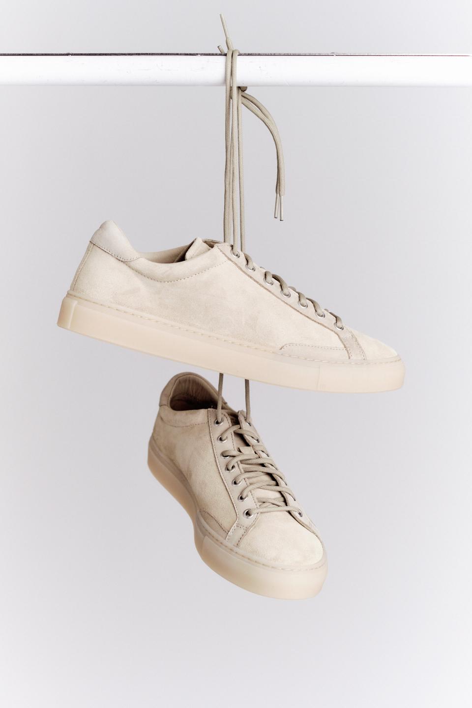Veneto Low Light Taupe Suede