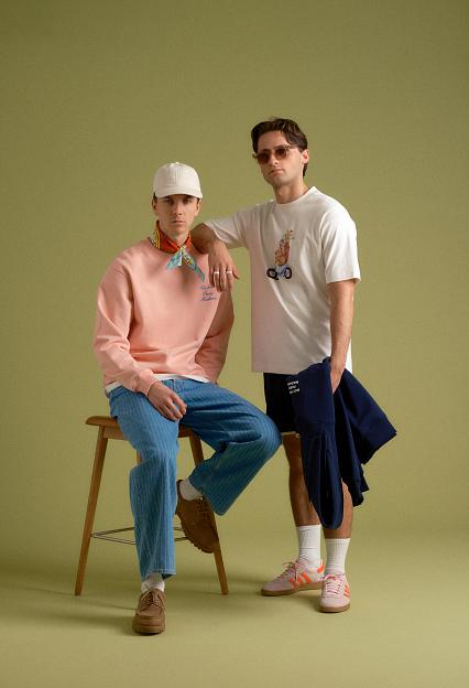 Drôle de Monsieur Le Sweatshirt Slogan Cursive Light Pink