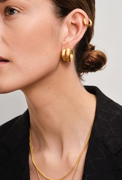 TOM WOOD Chunky Hoops Satin Medium Gold