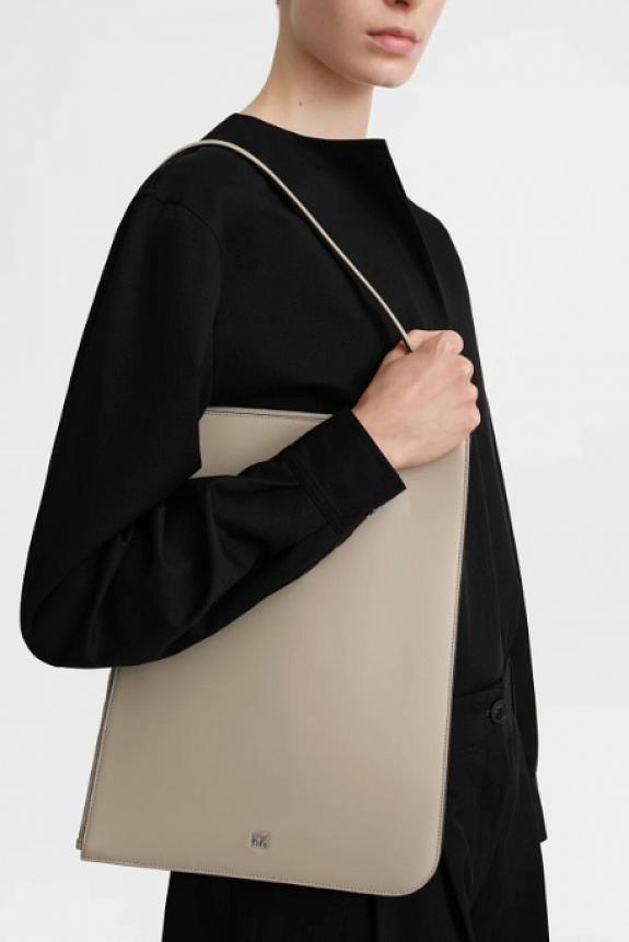 Toteme Slim Tote Fawn-1